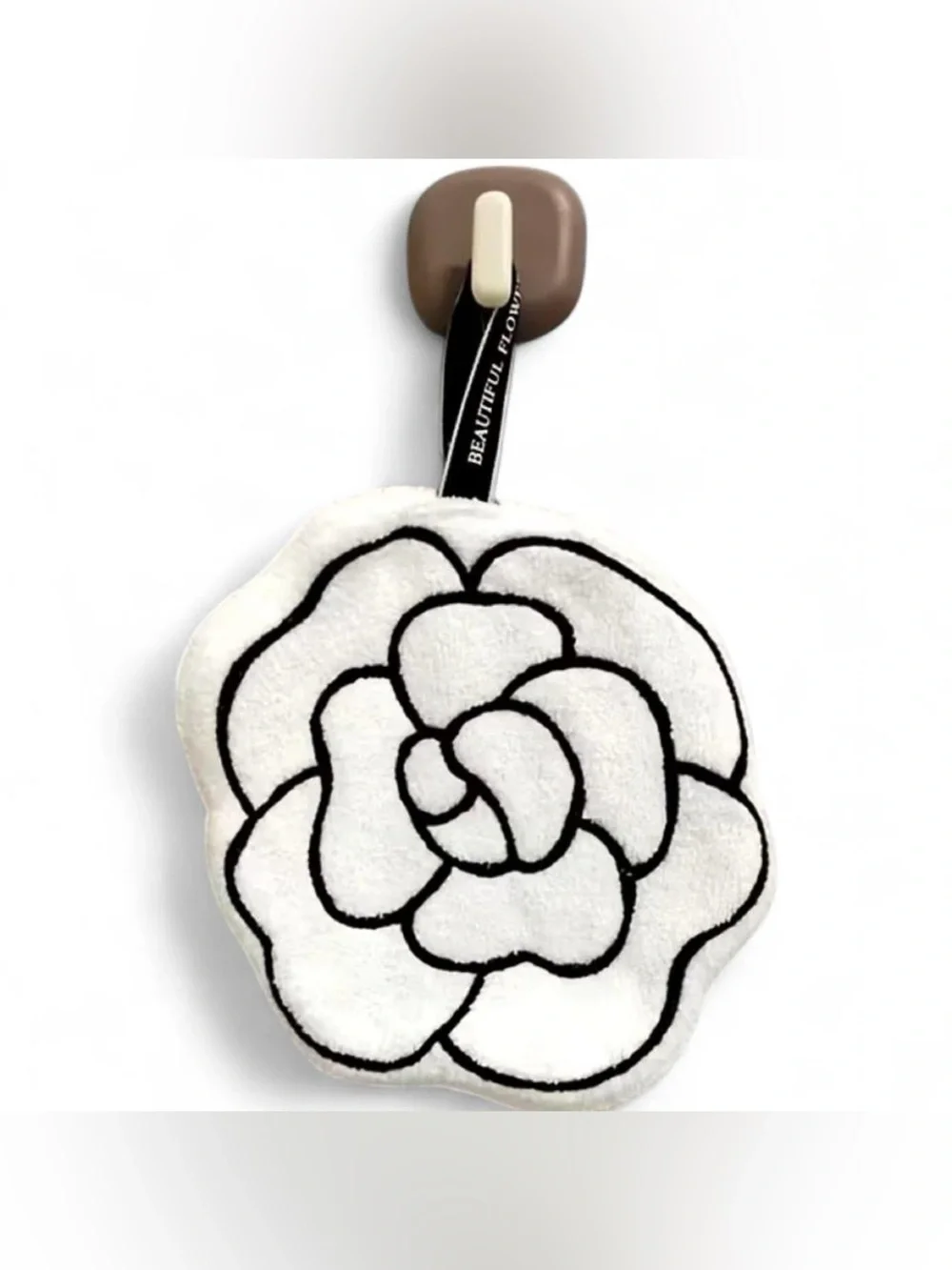 NWT French Camellia Decorative Towel Set